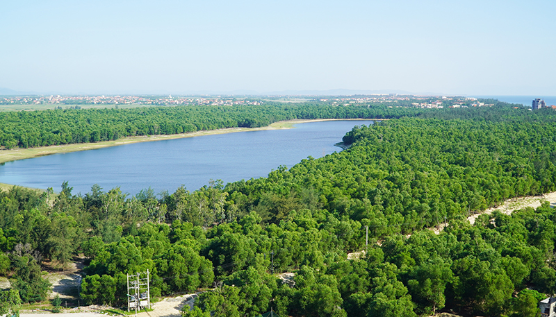 Hồ Bàu Tró Quảng Bình, di tích linh thiêng với vẻ đẹp bí ẩn