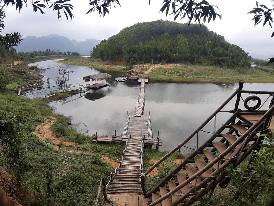 Suối Vực Chèo Quảng Bình, điểm đến mới toanh thu hút hội đam mê khám phá
