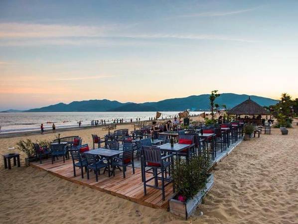 Surf Bar 2 - Cà phê bãi biển Quy Nhơn