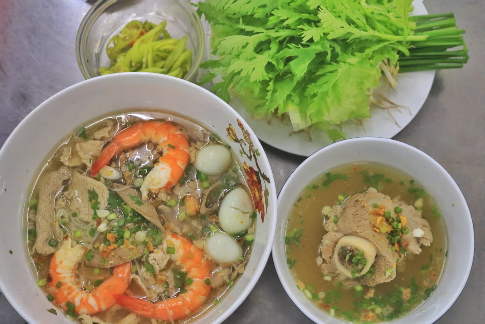 Hủ Tiếu Nam Vang Thành Đạt – Hương Vị Đậm Đà Giữa Lòng Quận 1