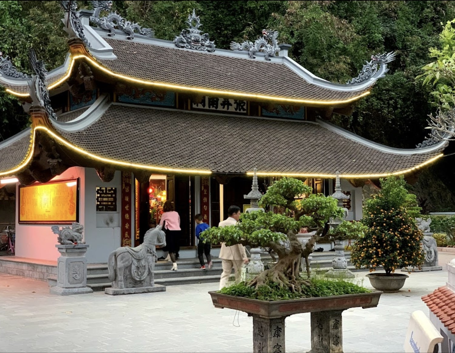 Đền thờ Trương Hán Siêu - Nơi tự hào truyền thống dân tộc ở xứ Ninh Bình