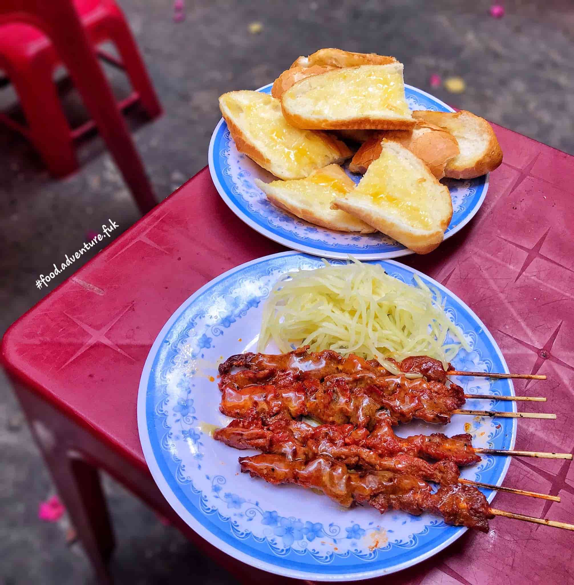 A Tùng – Bánh mì bò nướng bơ Campuchia: Hương vị độc đáo giữa lòng Sài Gòn