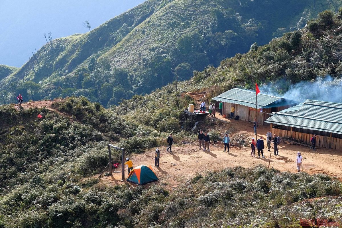 trekking ta chi nhu chinh phuc noc nha yen bai 2 1646064367